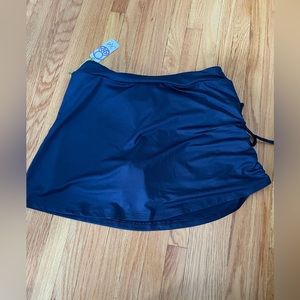 NWT girls skort
